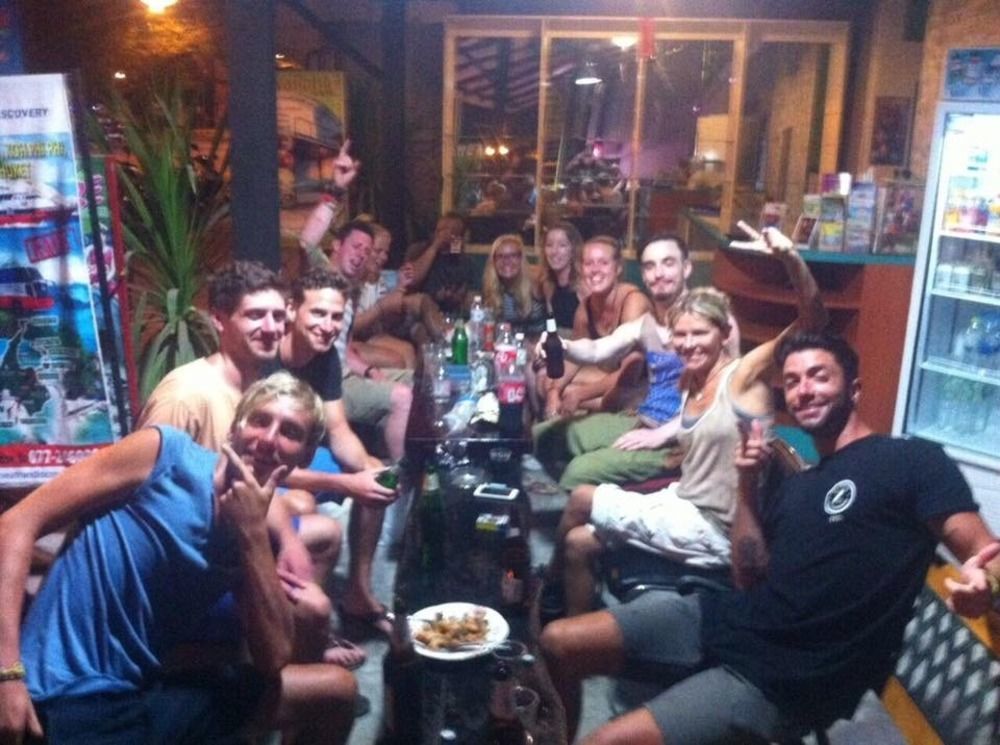 Bigboss Hostel Thong Sala Esterno foto