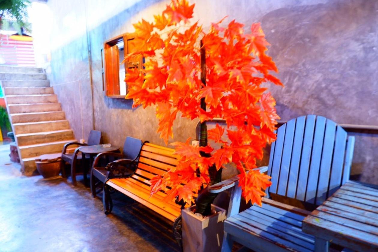 Bigboss Hostel Thong Sala Esterno foto
